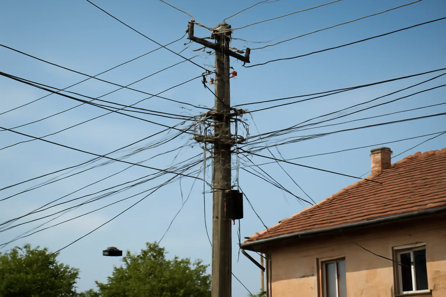 Întreruperi de curent în Timișoara și localitățile din județ: Când și unde se vor realiza lucrările Enel/PPC Energie?